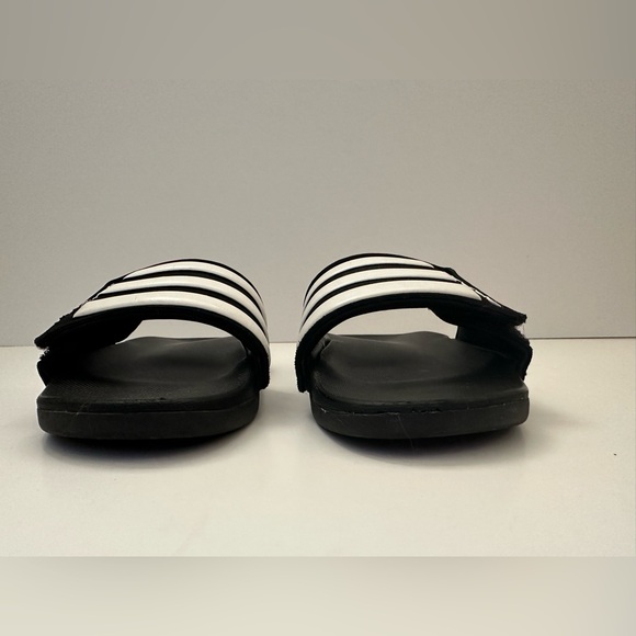 Adidas Adilette Comfort Kids’ Slide Sandals - Picture 4 of 5